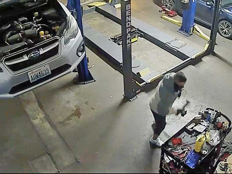 VIDEO: Recognize these two? Suspected burglars steal over $23,000 of tools & equipment from Emily’s Garage in Burien