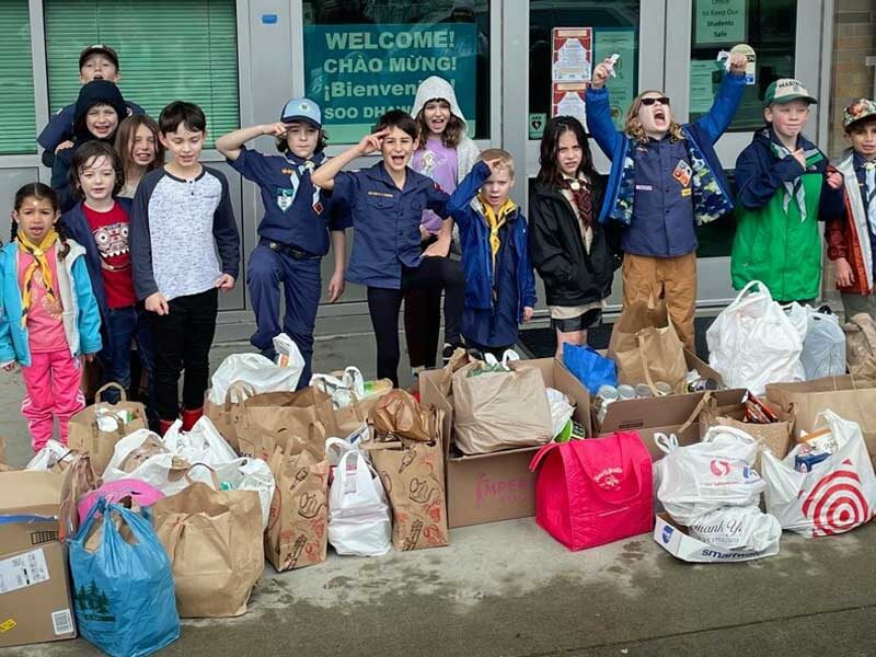 Transform Burien doing ‘happy dance’ after Burien Cub Scout Pack #377 collects 760 lbs. of food