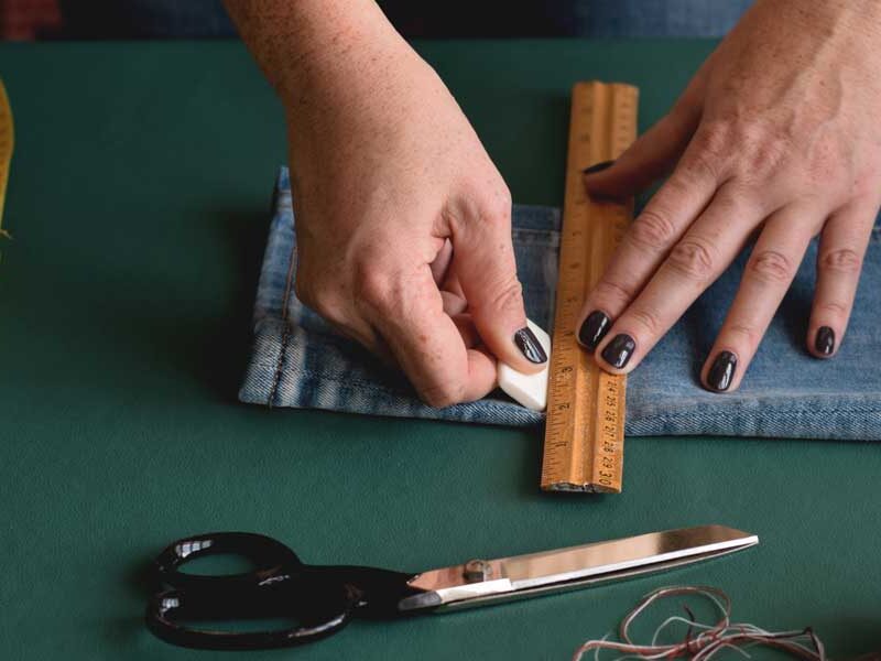 Learn how to mend your own clothing/fabric at Burien Recology Store’s Seamstress Workshop on Saturday, May 25
