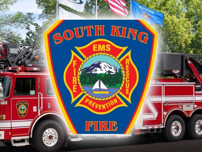 Scuba diver dies during night dive in Des Moines Monday night, 2 others hospitalized