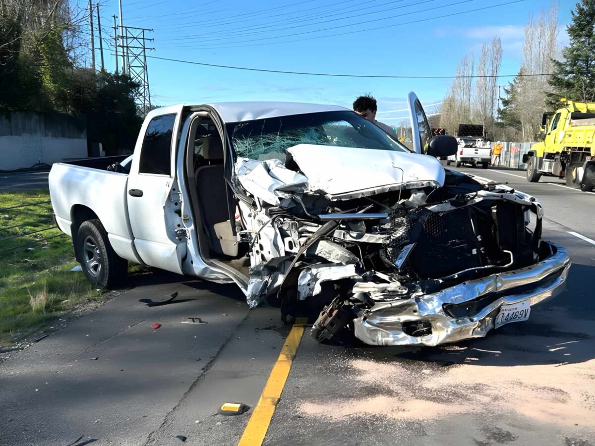 Crash involving truck and WSDOT attenuator briefly closed SR 99 lanes in Tukwila Thursday