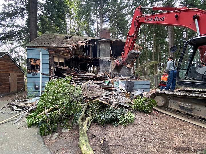 DottieHarperHouseDemo IMG 3166