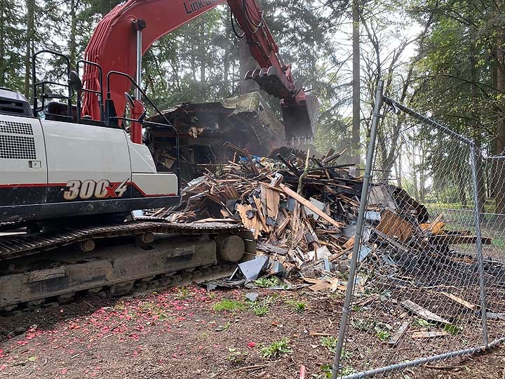 DottieHarperHouseDemo IMG 3169