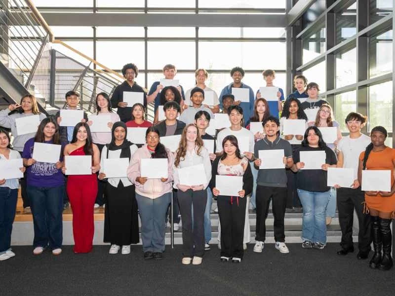 Highline Schools Foundation awards $325,750 in scholarships to 34 graduating seniors
